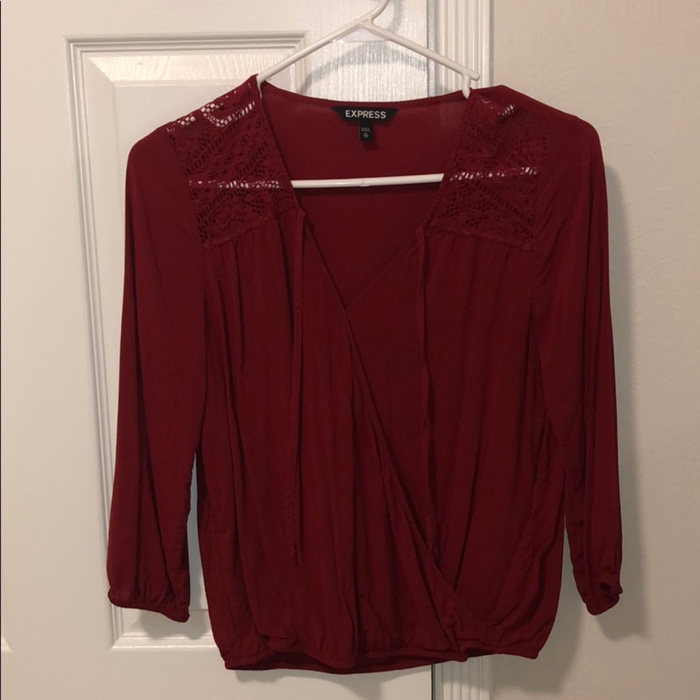 Maroon quarter length blouse with minimal lace